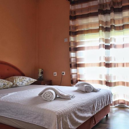 Apartments Jovana Kotor Bagian luar foto