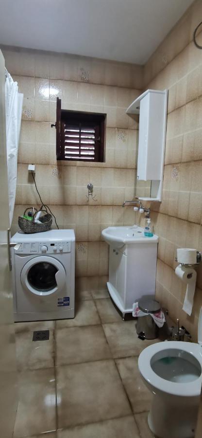 Apartments Jovana Kotor Bagian luar foto