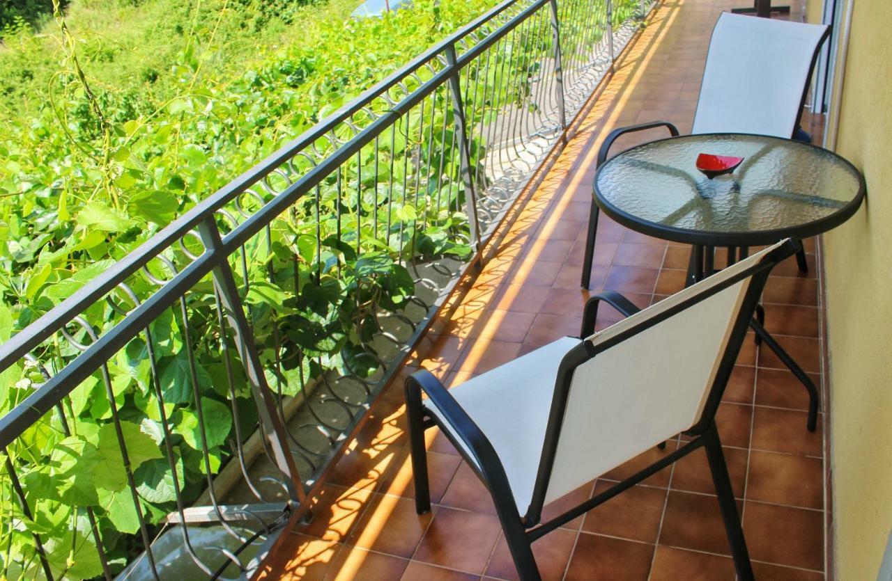 Apartments Jovana Kotor Bagian luar foto